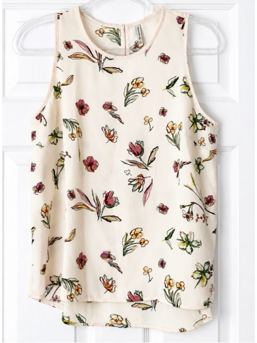 Stradivarius Beige Floral Sleeveless top - Picture 8 of 9